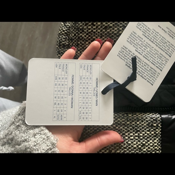 SOLD Moncler Erine Quilted Puffer Jacket - Picture 8 of 16